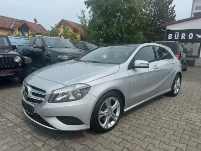 Gebraucht Mercedes A200 156 PS (114 kW) 2015 Silber Kleinwagen