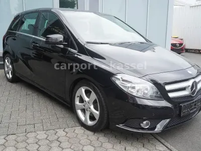 Gebraucht Mercedes B200 Sport 136 PS (100 kW) 2012 Schwarz Kleinwagen