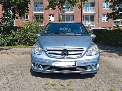 Mercedes B200