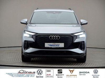 Gebraucht Audi e-tron 219 kW (299 PS) 2022 Florettsilber (metallic) SUV