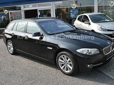 Gebraucht BMW 520 184 PS (135 kW) 2011 Schwarz metallic Kombi