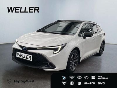 Weiss Gebraucht 2024 Toyota Corolla Team Kombi | 24.990 € (Guter Preis)