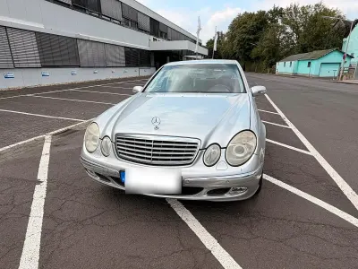 Gebraucht Mercedes E200 2004 Silber Kleinwagen