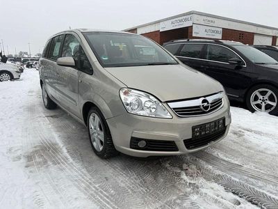 Usata Opel Zafira Edition 150 CV (110 kW) 2009 Oro Monovolume