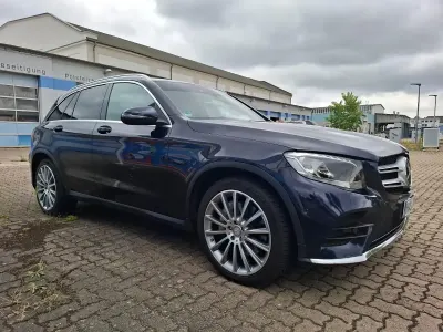 Gebraucht Mercedes GLC220 AMG line 170 PS (125 kW) 2018 Blau SUV