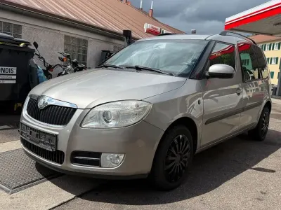 Używany Skoda Roomster Comfort 105 KM (77 kW) 2008 Beżowy Minivan