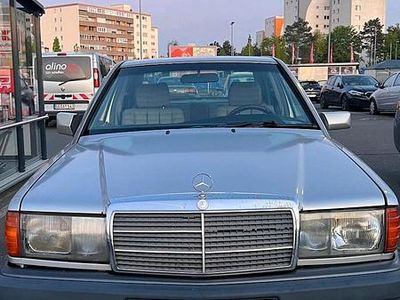 Usata Mercedes 190 1993 Grigio Berlina
