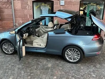 Gebraucht VW Eos Cup 140 PS (102 kW) 2015 Blau Cabrio