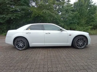 Gebraucht Chrysler 300C 373 PS (274 kW) 2014 Weiß Limousine
