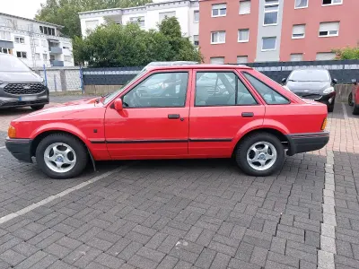 Gebraucht Ford Escort 74 PS (54 kW) 1990 Rot Limousine
