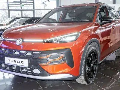 Nuova VW T-Roc Style 150 CV (110 kW) 2026 Rosso SUV