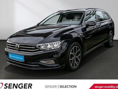 Deep black perleffekt Gebraucht 2023 VW Passat Business Kombi | 23.380 € (Fairer Preis)