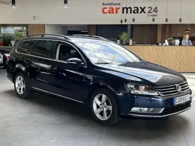 Gebraucht VW Passat Comfortline 177 PS (130 kW) 2014 Blau Kombi