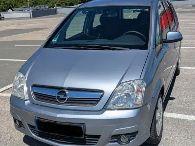 Gebraucht Opel Meriva 105 PS (77 kW) 2008 Silber Van / Kleinbus