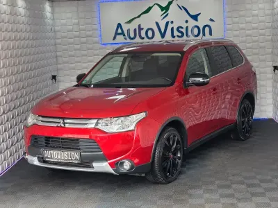 Gebraucht Mitsubishi Outlander Diamant Edition 150 PS (110 kW) 2015 Rot SUV