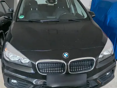 Gebraucht BMW 218 Gran Tourer 150 PS (110 kW) 2016 Schwarz Van / Kleinbus