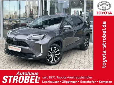 Gebraucht Toyota Yaris Cross Team 116 PS (85 kW) 2022 Marlingrau metallic SUV