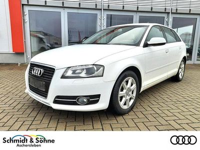 Weiß Gebraucht 2010 Audi A3 Ambiente Limousine | 7.420 € (Fairer Preis)