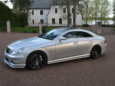 Używany Mercedes CLS63 AMG AMG 514 KM (378 kW) 2007 Srebrny Sedan/Limuzyna