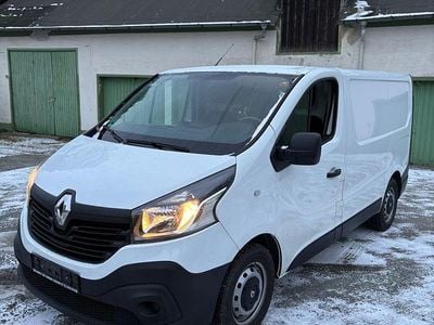 Gebraucht Renault Trafic 100 PS (73 kW) 2016 Weiß Van / Kleinbus