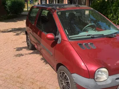 Gebraucht Renault Twingo 58 PS (42 kW) 2002 Rot Kleinwagen