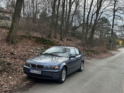 Second-hand BMW 316 116 CP (85 kW) 2003 Albastru Berlinǎ