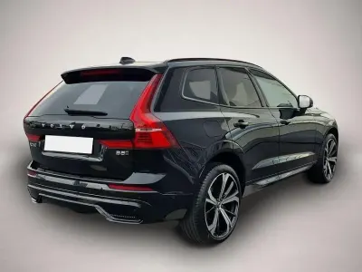Gebraucht Volvo XC60 Plus 250 PS (183 kW) 2025 Manufacturer SUV