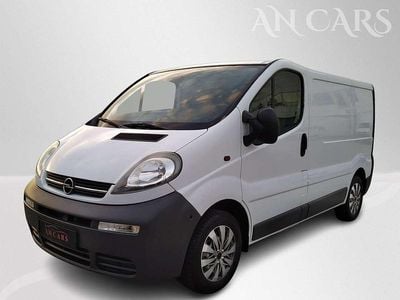 Second-hand Opel Vivaro 120 CP (88 kW) 2005 10u(474) Monovolum