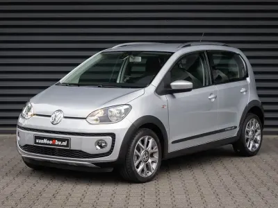 Gebraucht VW cross up! 75 PS (55 kW) 2016 Silber Kleinwagen