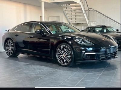 Porsche Panamera 4S