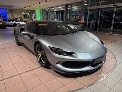 Gebraucht Ferrari 296 829 PS (609 kW) 2023 Grigio titanio Coupé