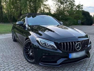 Mercedes C63 AMG