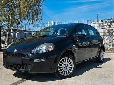 Second-hand Fiat Punto 70 CP (51 kW) 2013 Negru Hatchback