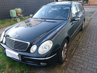 gebraucht Mercedes E240 AVANTGARDE Avantgarde