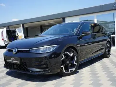 Gebraucht VW Passat R-line 150 PS (110 kW) 2025 Andere Kombi