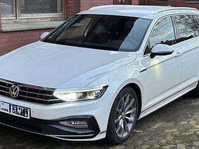 Usata VW Passat R-line 239 CV (175 kW) 2020 Bianco Station wagon