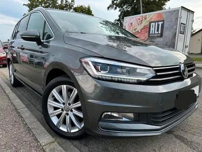 Gebraucht VW Touran 140 PS (102 kW) 2017 Grau Van / Kleinbus