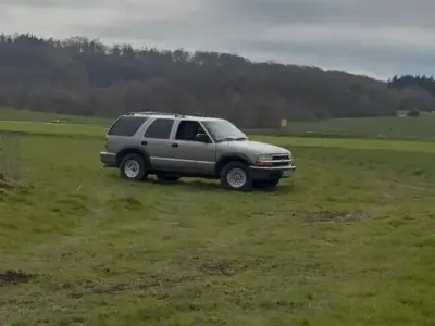Second-hand Chevrolet Blazer 142 CP (104 kW) 2000 SUV