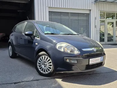 Gebraucht Fiat Grande Punto 77 PS (56 kW) 2011 Blau Kleinwagen