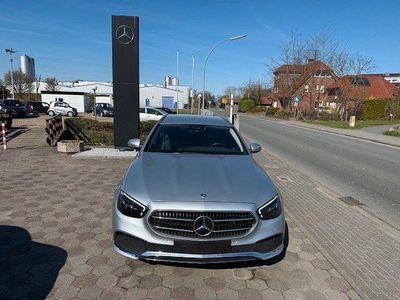 Usata Mercedes E300 Avantgarde 194 CV (142 kW) 2022 Argento Berlina