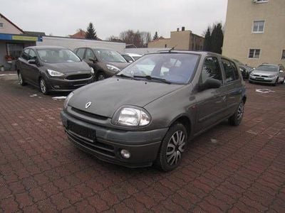 Grau Gebraucht 1999 Renault Clio II Kleinwagen | 999 € (Guter Preis)