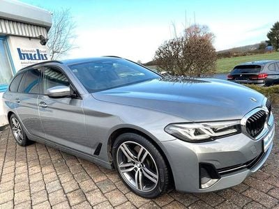Gebraucht BMW 520 Sport Line 190 PS (139 kW) 2022 Skyscraper grau metallic Kombi