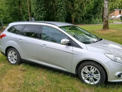 Gebraucht Ford Focus 145 PS (106 kW) 2011 Silber Kombi