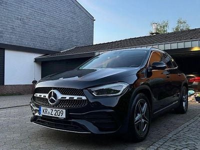 Schwarz Gebraucht 2022 Mercedes GLA200 AMG line SUV | 32.400 € (Fairer Preis)