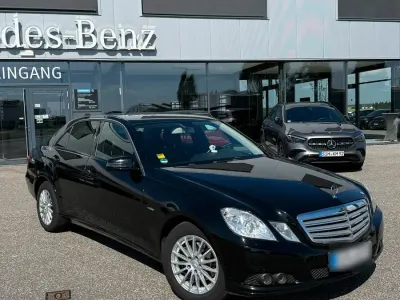 Gebraucht Mercedes E200 136 PS (100 kW) 2011 Schwarz Limousine