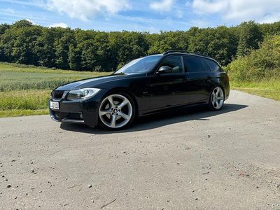 Gebraucht BMW 320 163 PS (119 kW) 2007 Schwarz Kombi