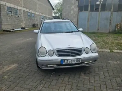 Gebraucht Mercedes E320 224 PS (164 kW) 2000 Silber Kombi