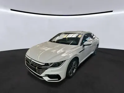 Gebraucht VW Arteon R-line 190 PS (139 kW) 2018 Weiß Kleinwagen