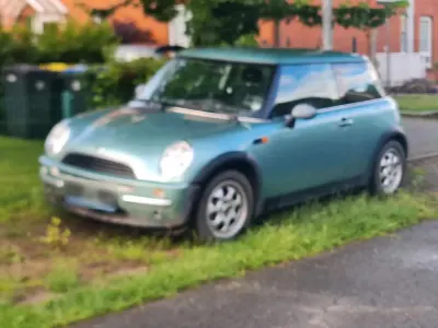 Gebraucht Mini Cooper 90 PS (66 kW) 2002 Grün Kleinwagen
