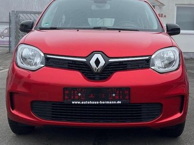 Rot Gebraucht 2021 Renault Twingo LIMITED Kleinwagen | 9.990 € (Guter Preis)
